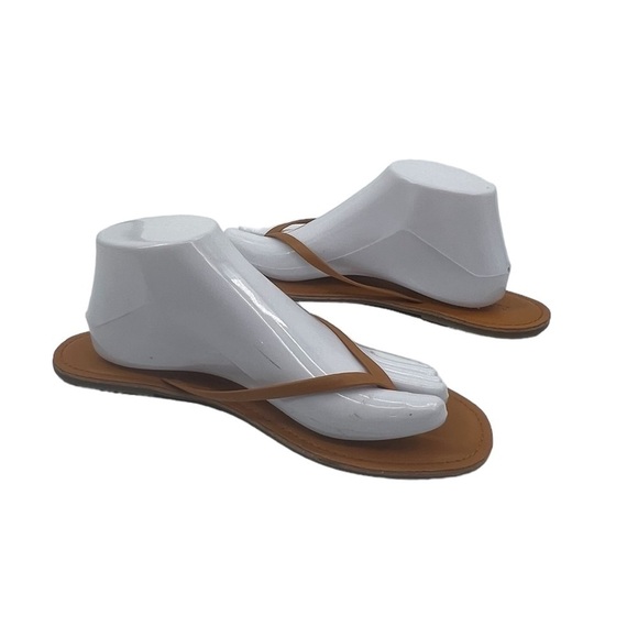 Old Navy Tan Faux Leather Capri Flat Sandals Size 9 1/2 Women’s - Picture 1 of 9